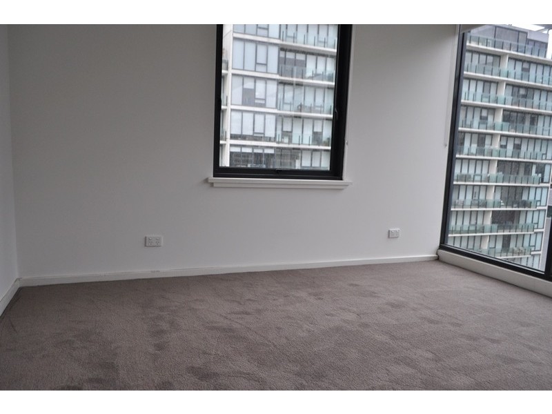 REF 20413/63 Dorcas Street, South Melbourne VIC 3205