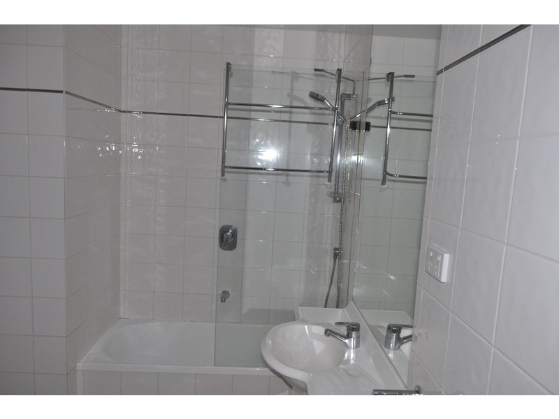 REF 20413/63 Dorcas Street, South Melbourne VIC 3205