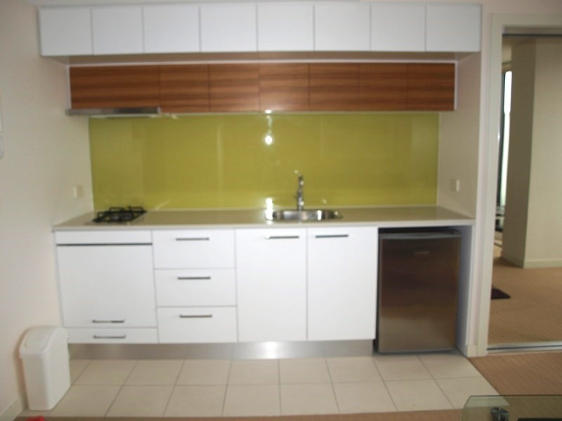2411B/100 Harbour Esplanade, Docklands VIC 3008