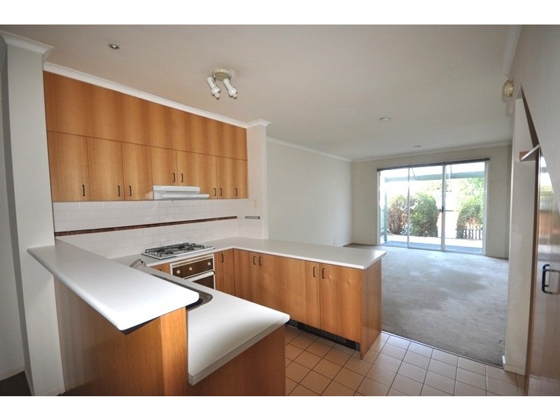 242 Wiltshire Drive, Kew VIC 3101
