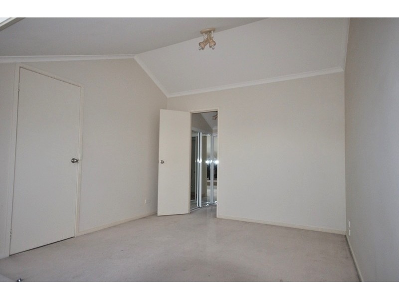 242 Wiltshire Drive, Kew VIC 3101