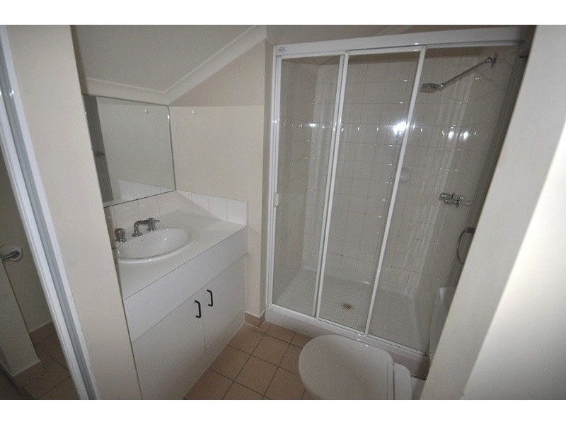 242 Wiltshire Drive, Kew VIC 3101