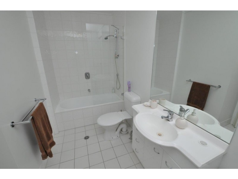 REF 20415/668 Bourke Street, Melbourne VIC 3000