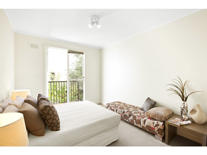 3/31 Bouverie Street, Carlton VIC 3053