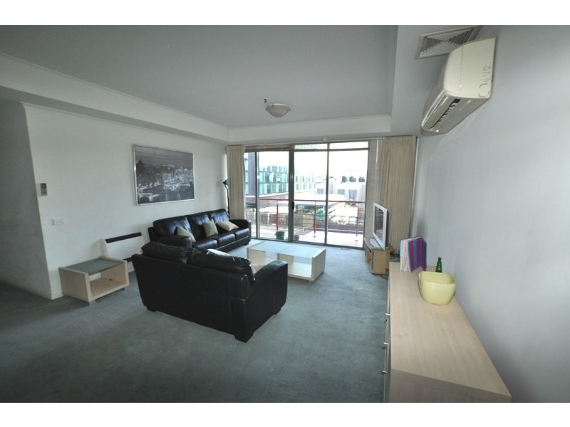 REF 20416/83 Queensbridge Street, Southbank VIC 3006