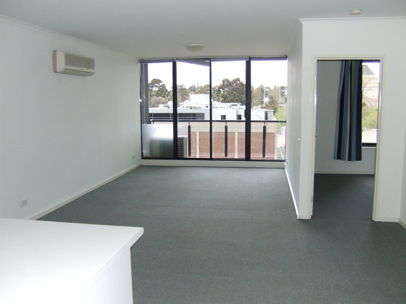 REF 20439/148 Wells Street, South Melbourne VIC 3205