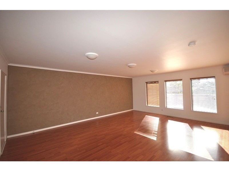 REF 20440/19 Vaughan Crescent, Kew VIC 3101