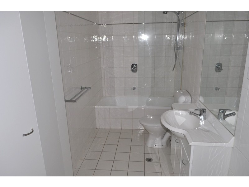 REF 20449/38 Bank Street, South Melbourne VIC 3205