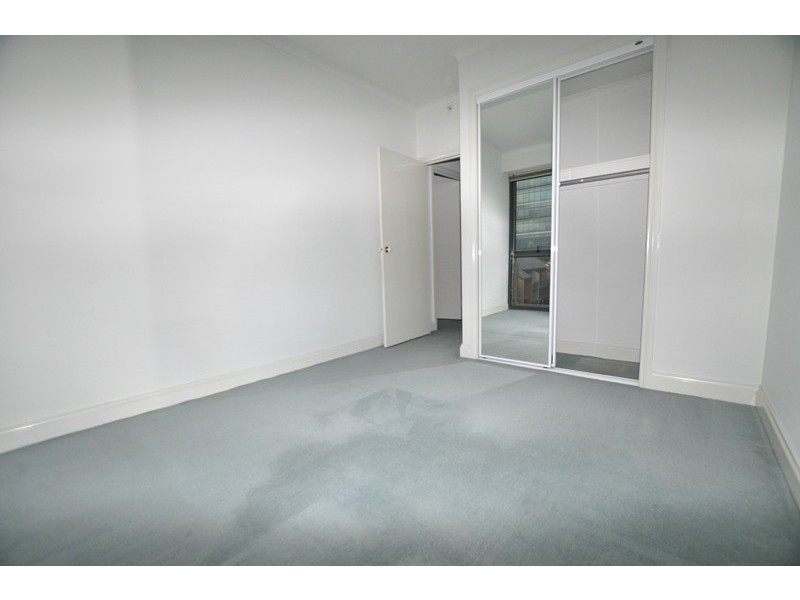 REF 20453/33 La Trobe Street, Melbourne VIC 3000