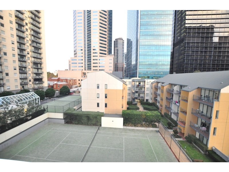 REF 20453/33 La Trobe Street, Melbourne VIC 3000