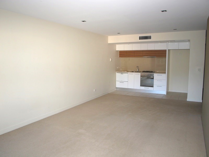 816/100 Harbour Esplanade, Docklands VIC 3008