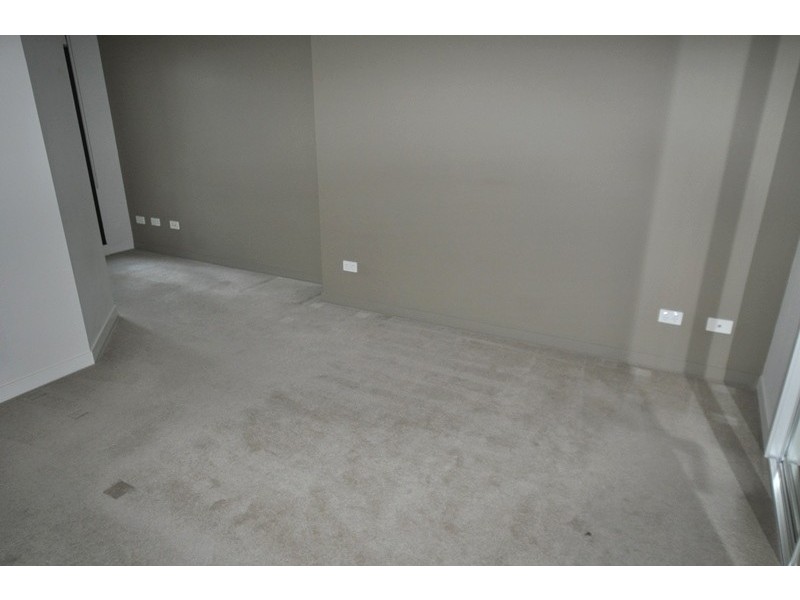 805/100 Harbour Esplanade, Docklands VIC 3008