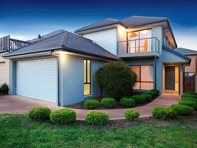 23 Lowess Lane, Sanctuary Lakes VIC 3030