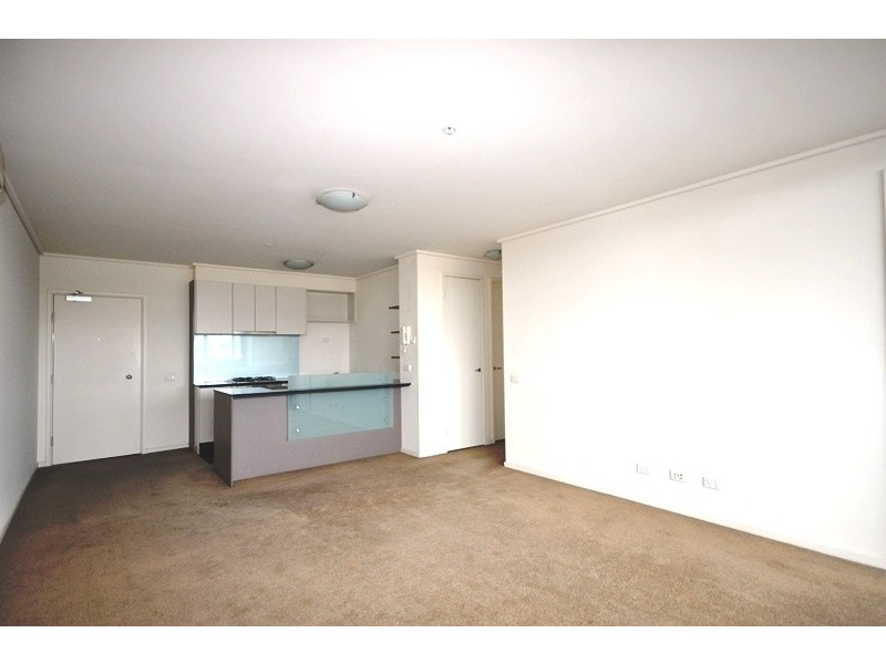 REF 20492/100 Kavanagh Street, Southbank VIC 3006