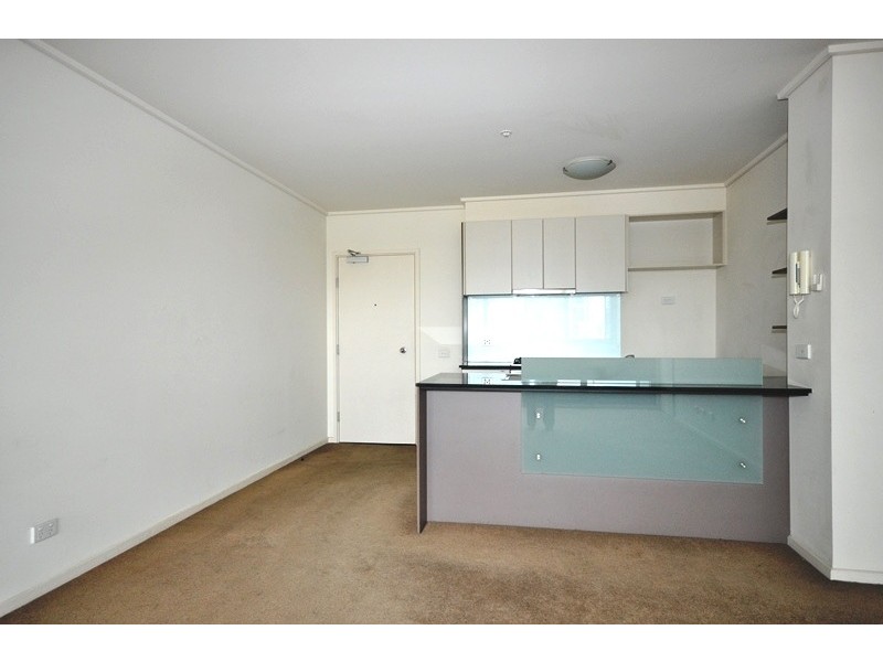 REF 20492/100 Kavanagh Street, Southbank VIC 3006