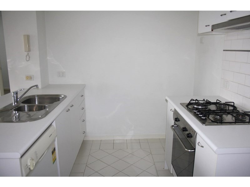 REF 20494/28 Bank Street, South Melbourne VIC 3205