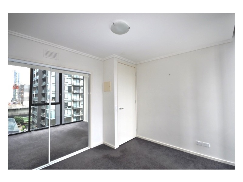 REF 20516/88 Kavanagh Street, Southbank VIC 3006
