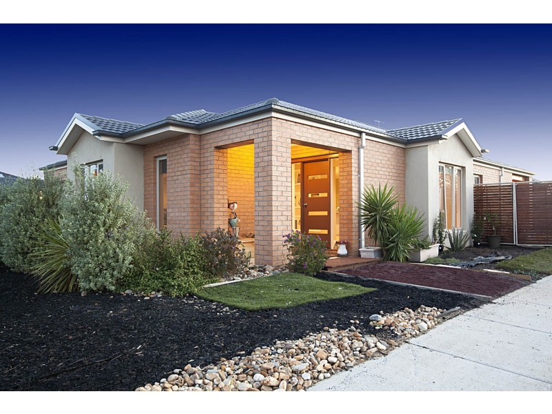 106 Alamanda Boulevard, Point Cook VIC 3030