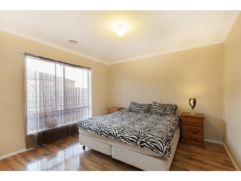 106 Alamanda Boulevard, Point Cook VIC 3030