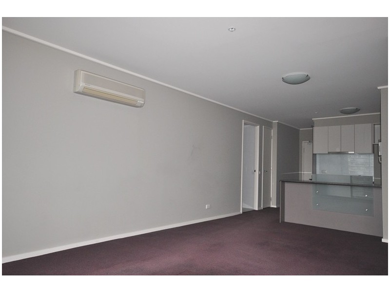 REF 20519/100 Kavanagh Street, Southbank VIC 3006
