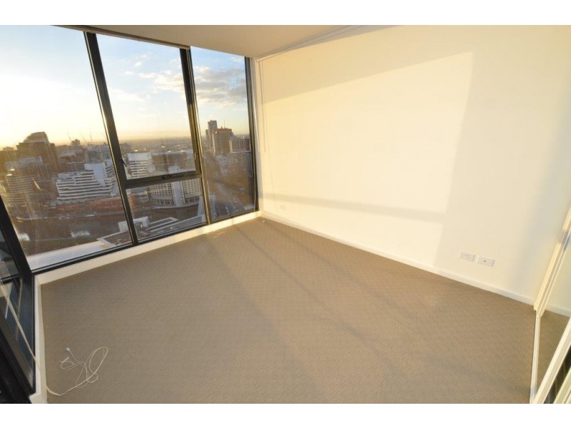 REF 20521/63 Whiteman Street, Southbank VIC 3006