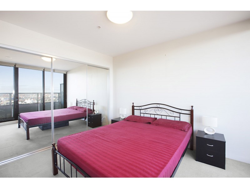 2408/100 Harbour Esplanade, Docklands VIC 3008