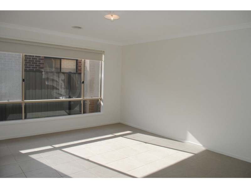 22 Elegante Road, Point Cook VIC 3030