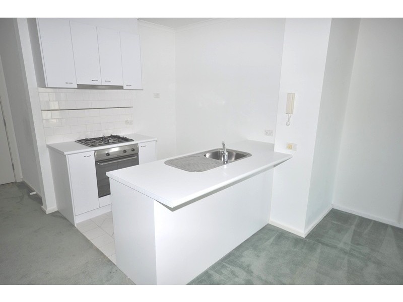 REF 20559/79 Whiteman Street, Southbank VIC 3006