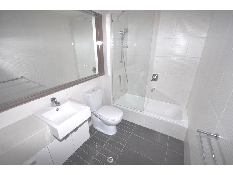 REF 20560/63 Whiteman Street, Southbank VIC 3006