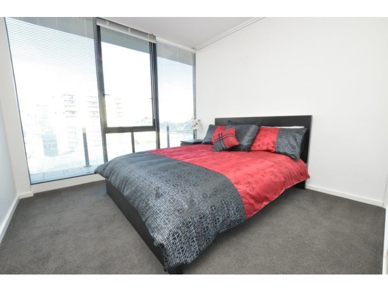 REF 20562/38 Bank Street, South Melbourne VIC 3205