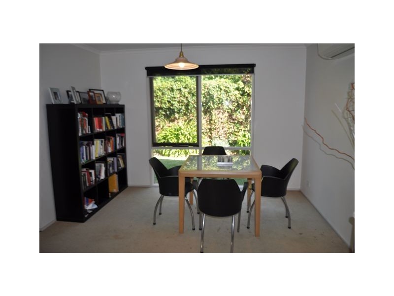 2/9 Fifth Street, Parkdale VIC 3195