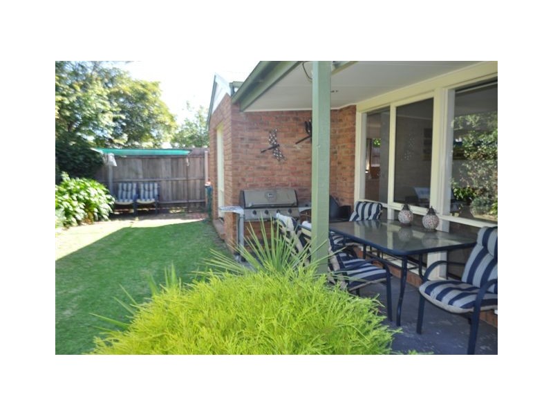 2/9 Fifth Street, Parkdale VIC 3195