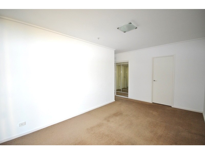 REF 20571/173 City Road, Southbank VIC 3006