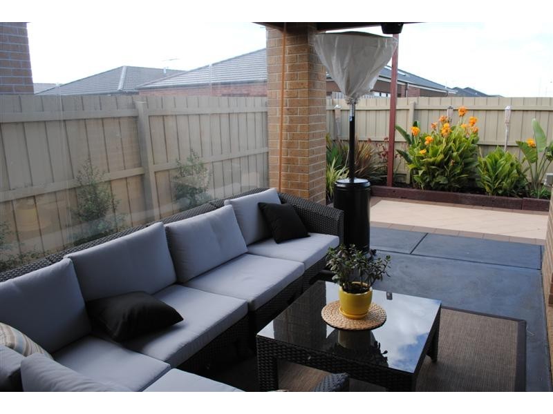 15 Spinifex Street, Point Cook VIC 3030