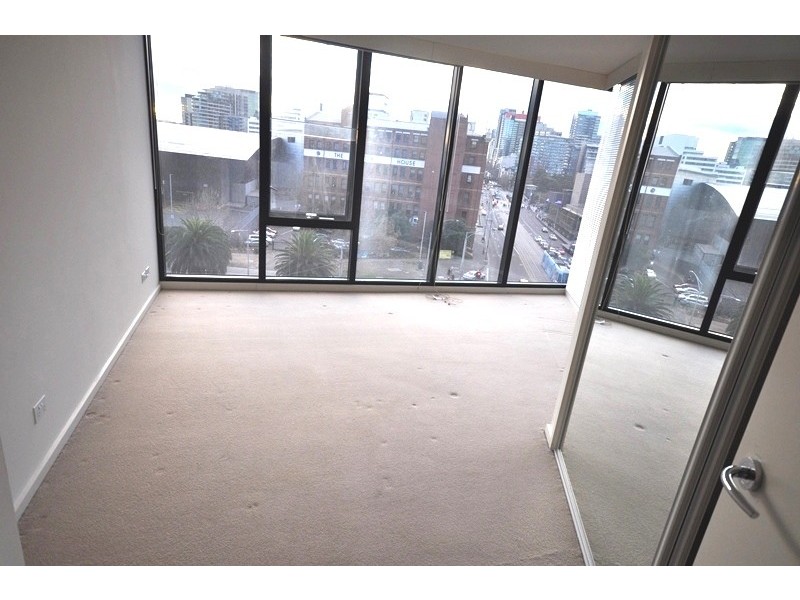 REF 20582/46 Clarendon Street, Southbank VIC 3006