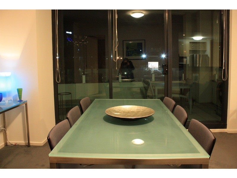 REF 20360/83 Whiteman Street, Southbank VIC 3006