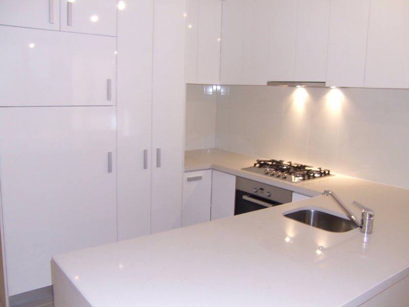 REF 20590/63 Whiteman Street, Southbank VIC 3006