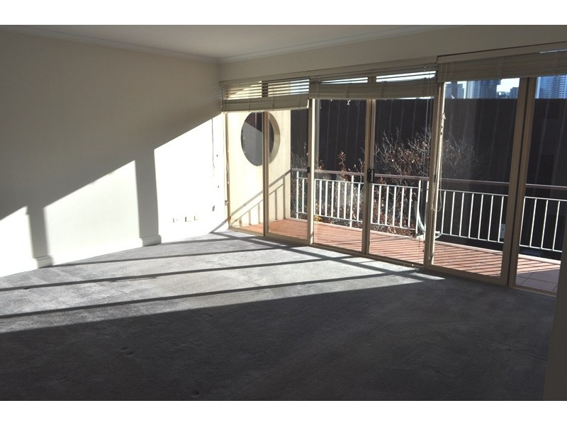 REF 20356/83 Dodds Street, Southbank VIC 3006