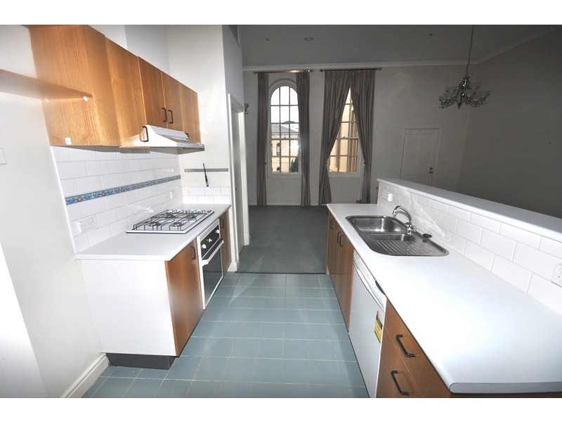 98 Wiltshire Drive, Kew VIC 3101