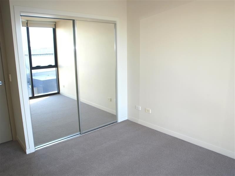 1513/100 Harbour Esplanade, Docklands VIC 3008