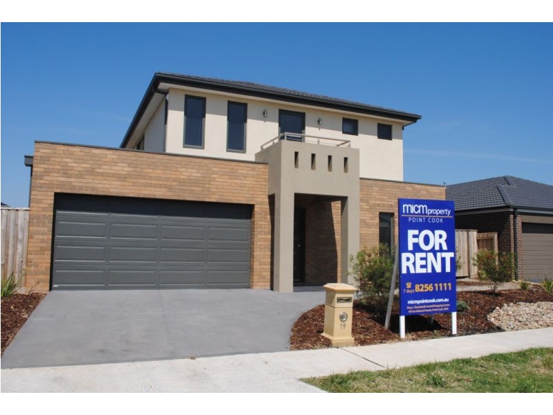 19 Arrowgrass Drive, Point Cook VIC 3030