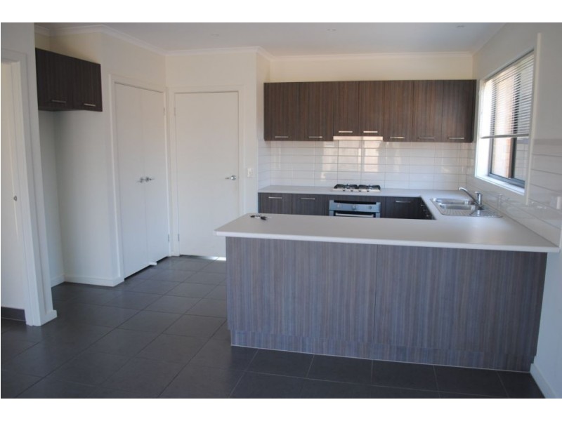 19 Arrowgrass Drive, Point Cook VIC 3030