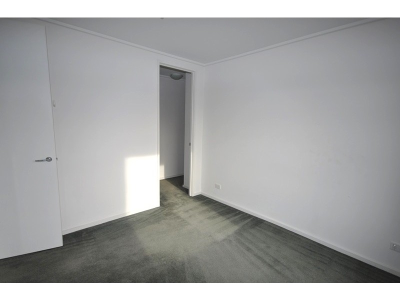 REF 20643/99 Whiteman Street, Southbank VIC 3006