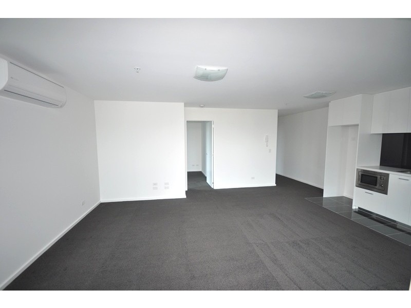 REF 27052/241 City Road, Southbank VIC 3006