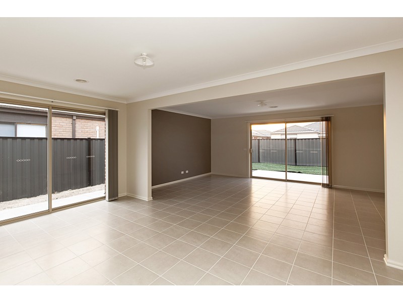 10 Countess Place, Point Cook VIC 3030