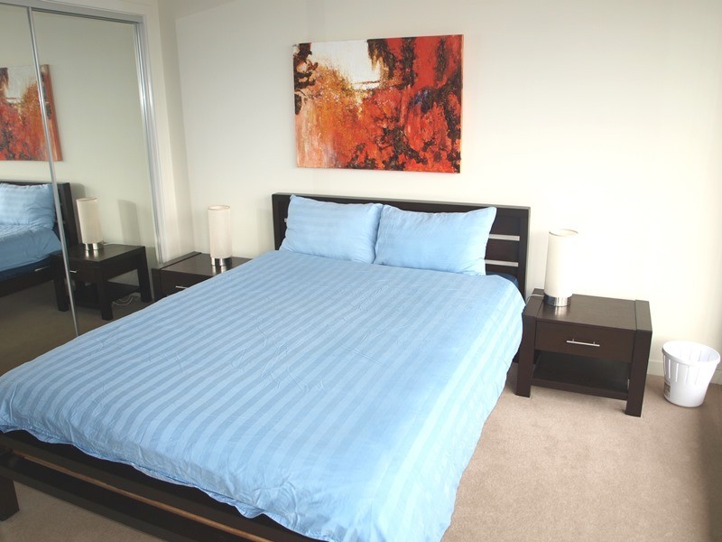 2508A/100 Harbour Esplanade, Docklands VIC 3008