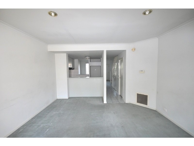 99 Field Street, Clifton Hill VIC 3068