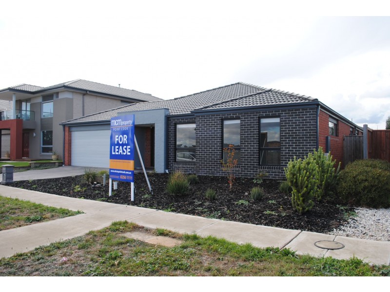 105 Alamanda Boulevard, Point Cook VIC 3030