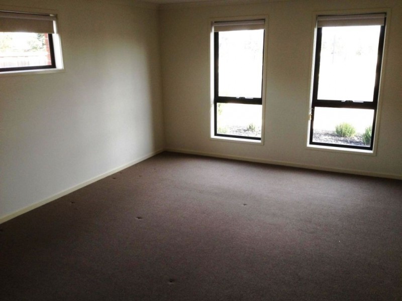 105 Alamanda Boulevard, Point Cook VIC 3030