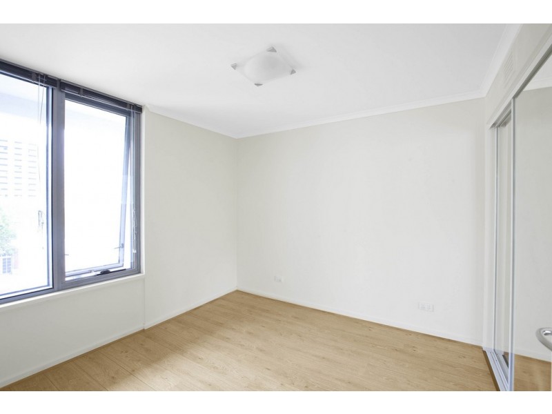 REF 20657/118 Dudley Street, West Melbourne VIC 3003